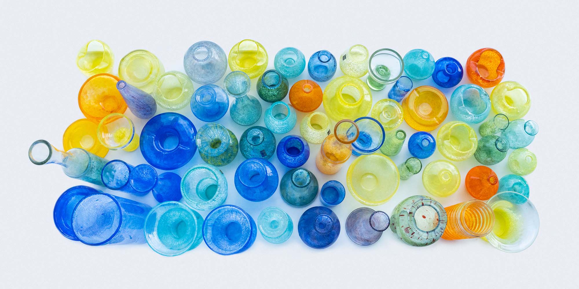 Fátyolüveg edények a Karcag-Berekfürdői Üveggyárból (részlet)