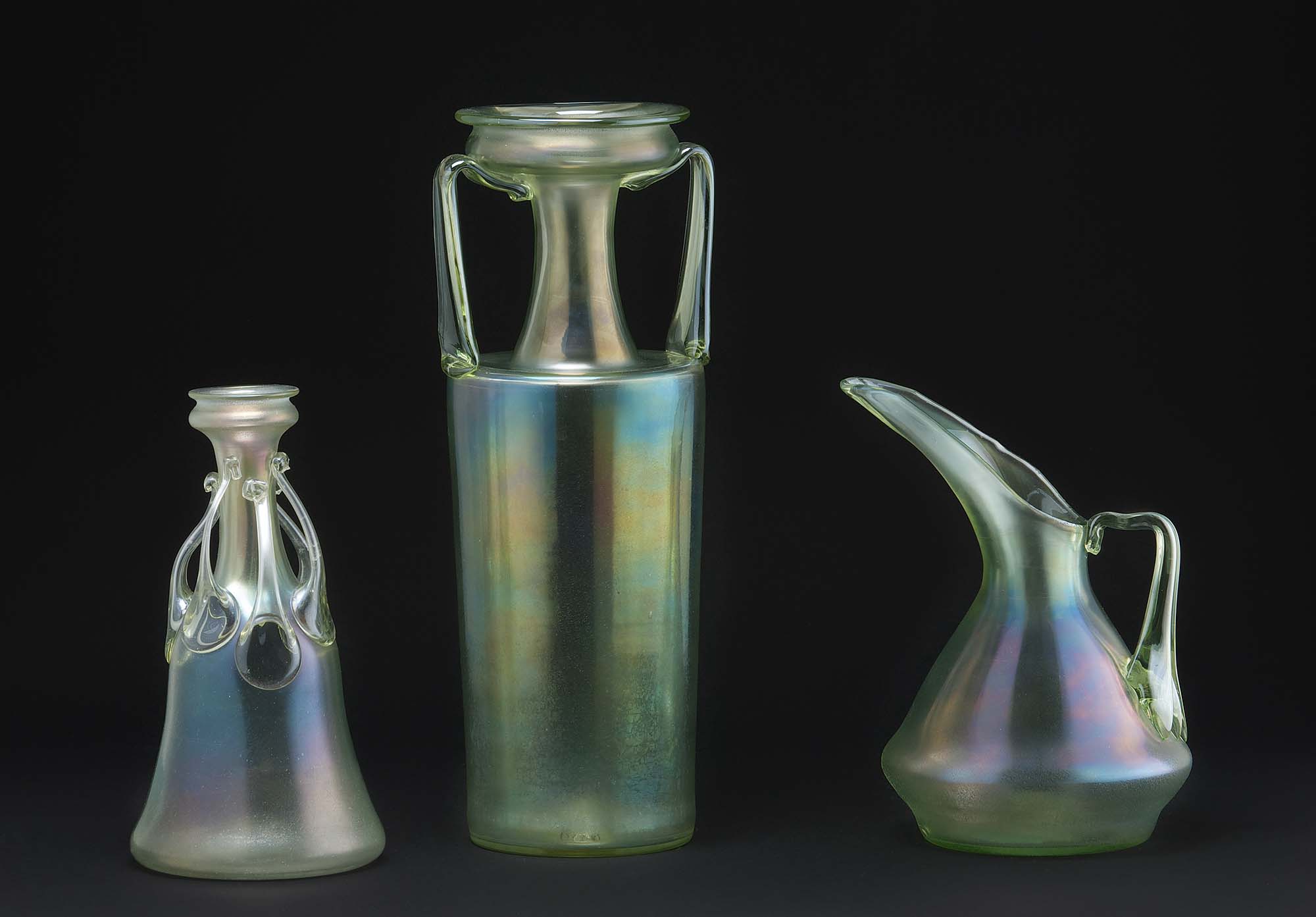 Art glass, artglass amphora (stamnium) and bottle