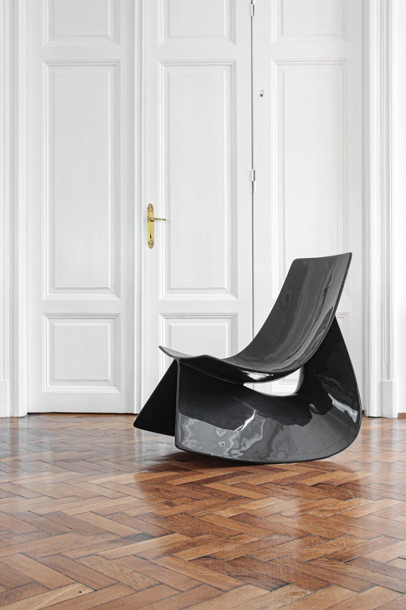Kitin – carbon-fibre-reinforced composite rocking chair